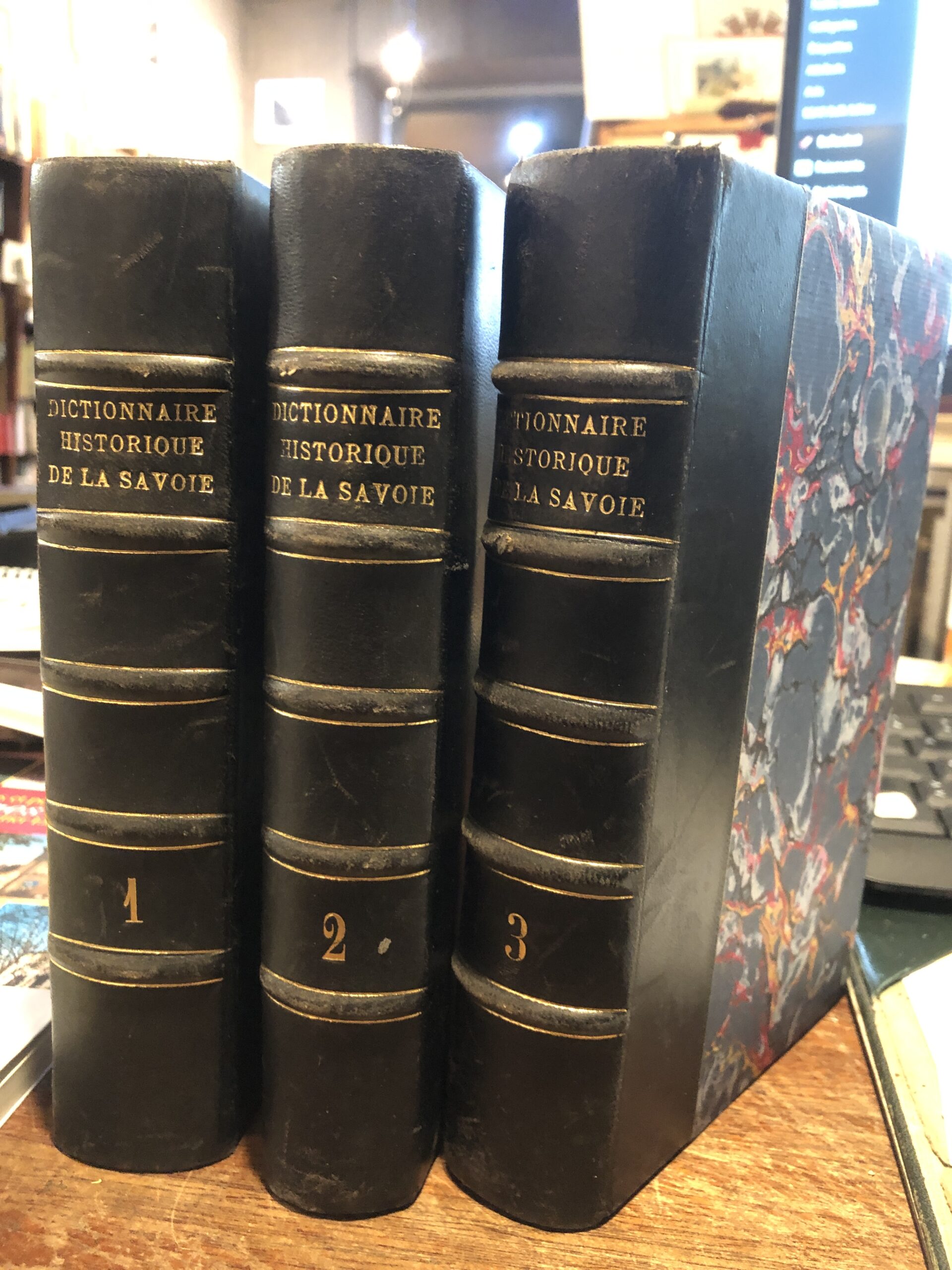 dictionnaire littéraire